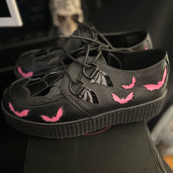 DWYBO X STRANGE CVLT NEON BATS KRYPT - Picture 3 of 9